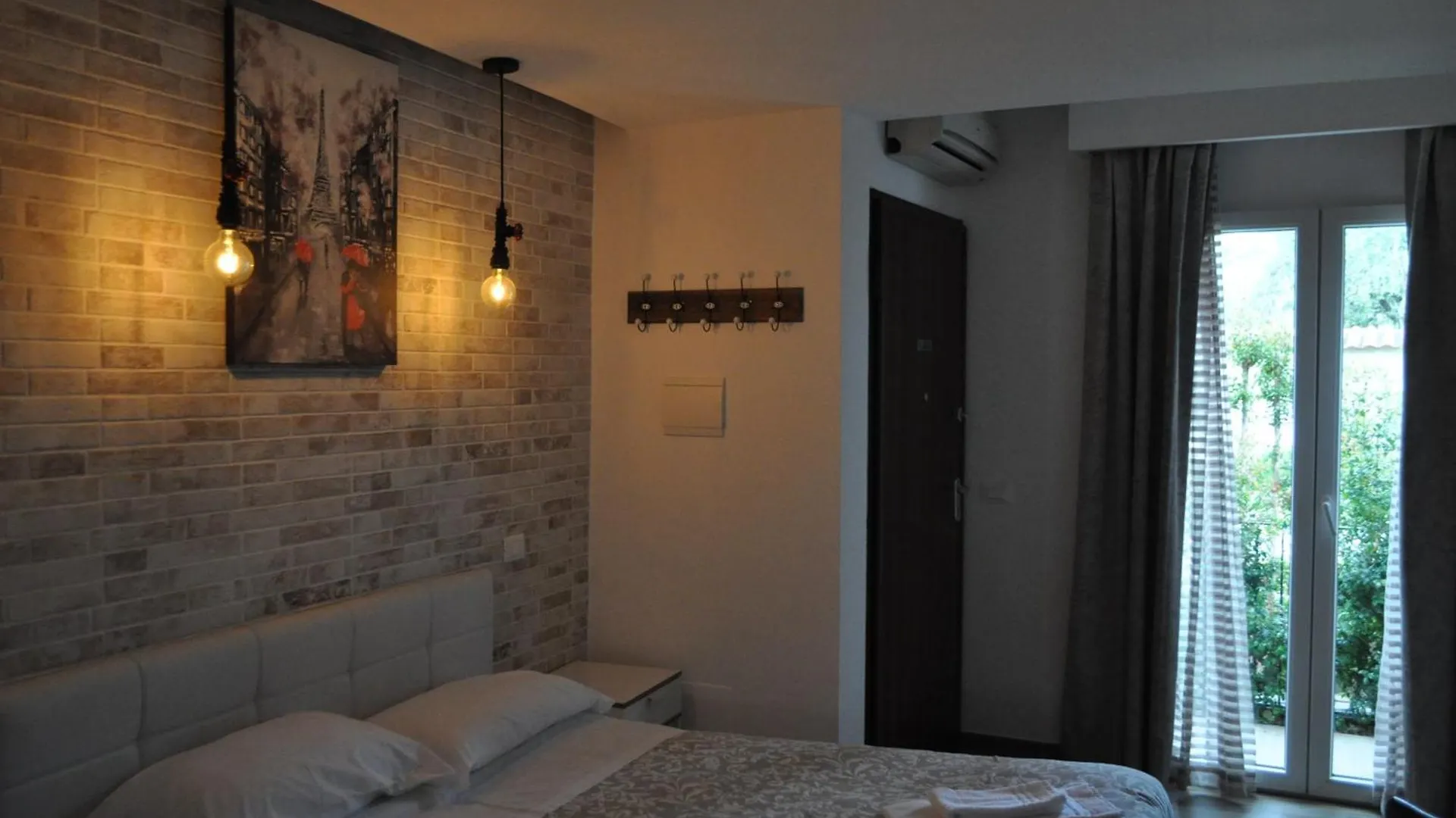 Croce Vallone Agrihotel Biancavilla 3*,