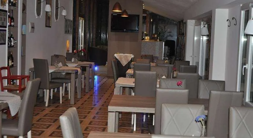 Croce Vallone Agrihotel Biancavilla 3*,  Italia